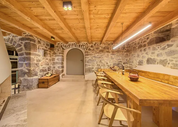 Jerini Haus By Interhome Vikendica